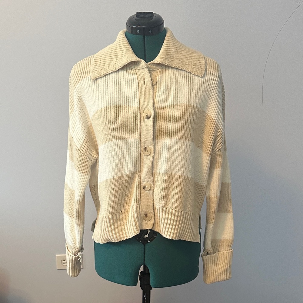 Jessica Simpson Cream and Tan Button-Up Cardigan